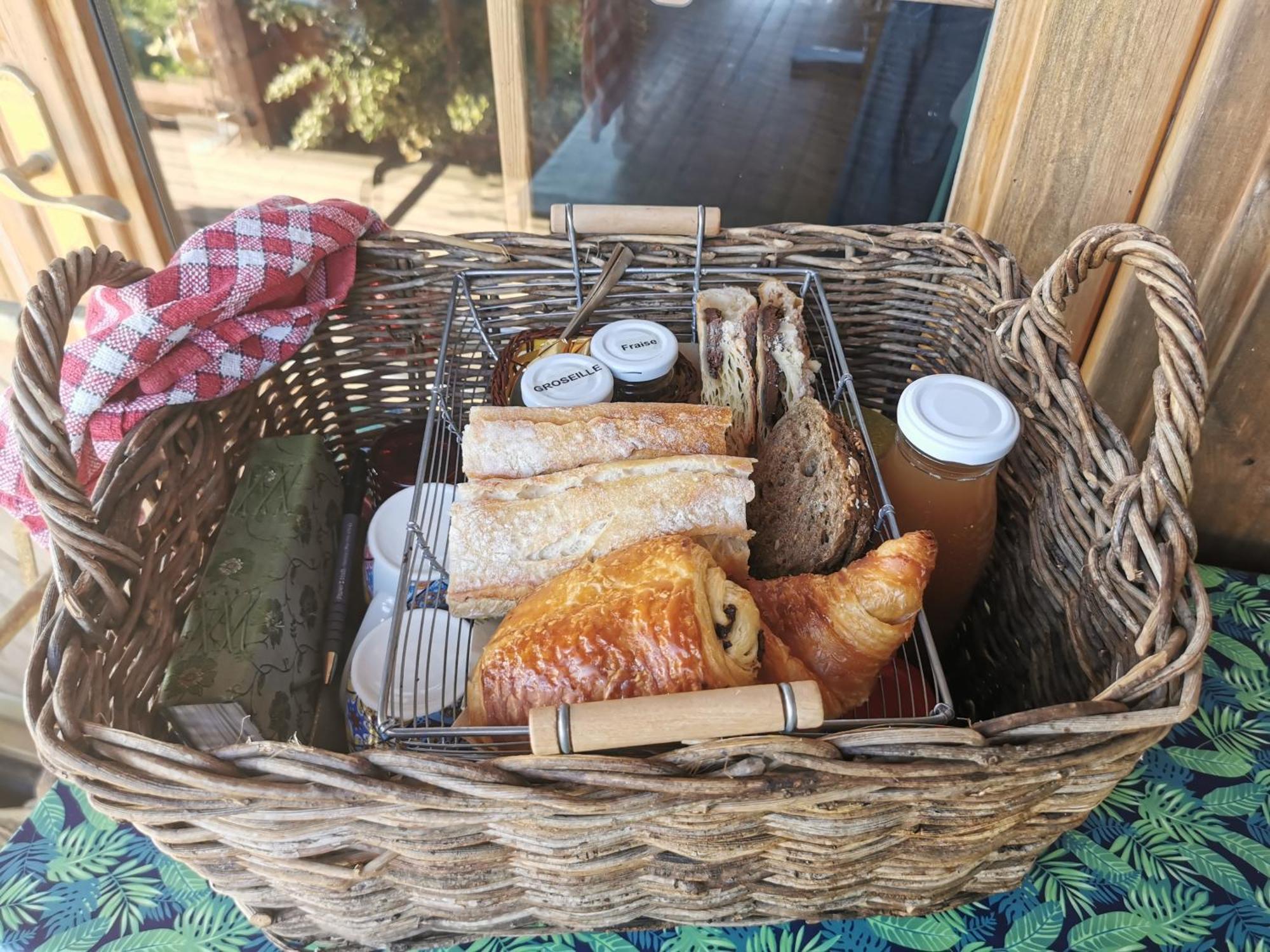 Champmotteux La Bulle Des Champs Bed & Breakfast 部屋 写真